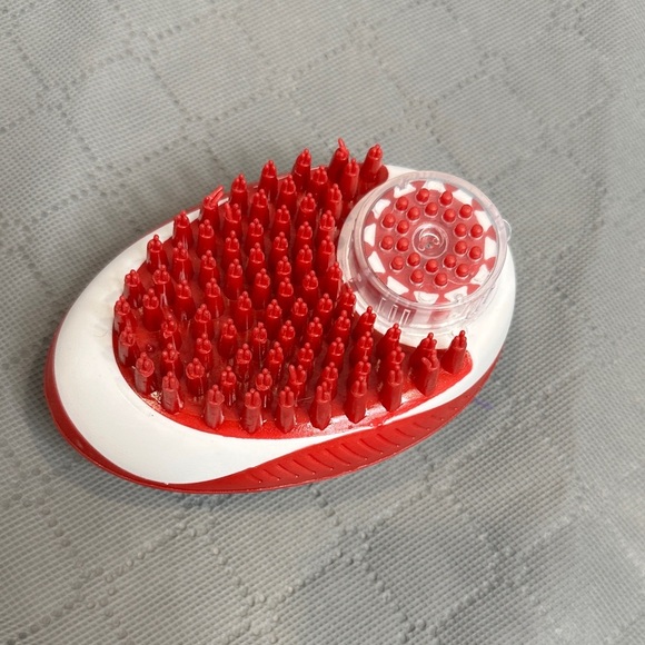 CHI Red and Clear Dog Shampoo Brush Fill and Pump to Release as you go! NWOT - Picture 6 of 7